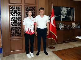 AVRUPA 3.’SÜ BEYZANUR’DAN BAŞKANIMIZ AKAY’A ZİYARET